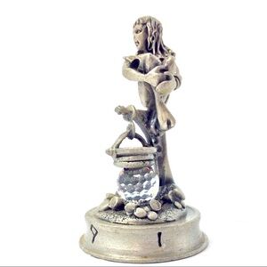 The Fantasy of the Crystal Hairmar the brownie.